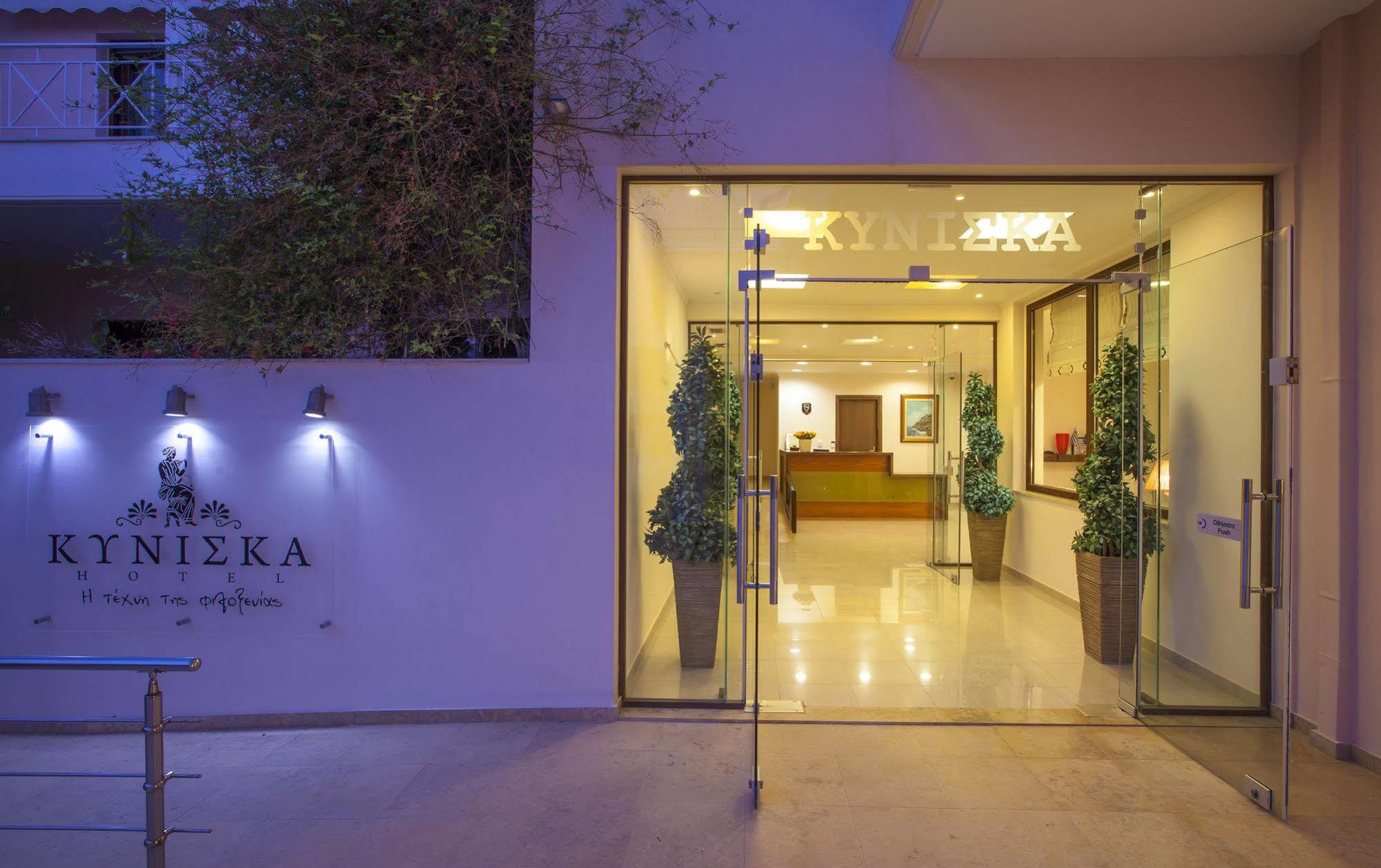 Kyniska Hotel Plytra Exterior photo